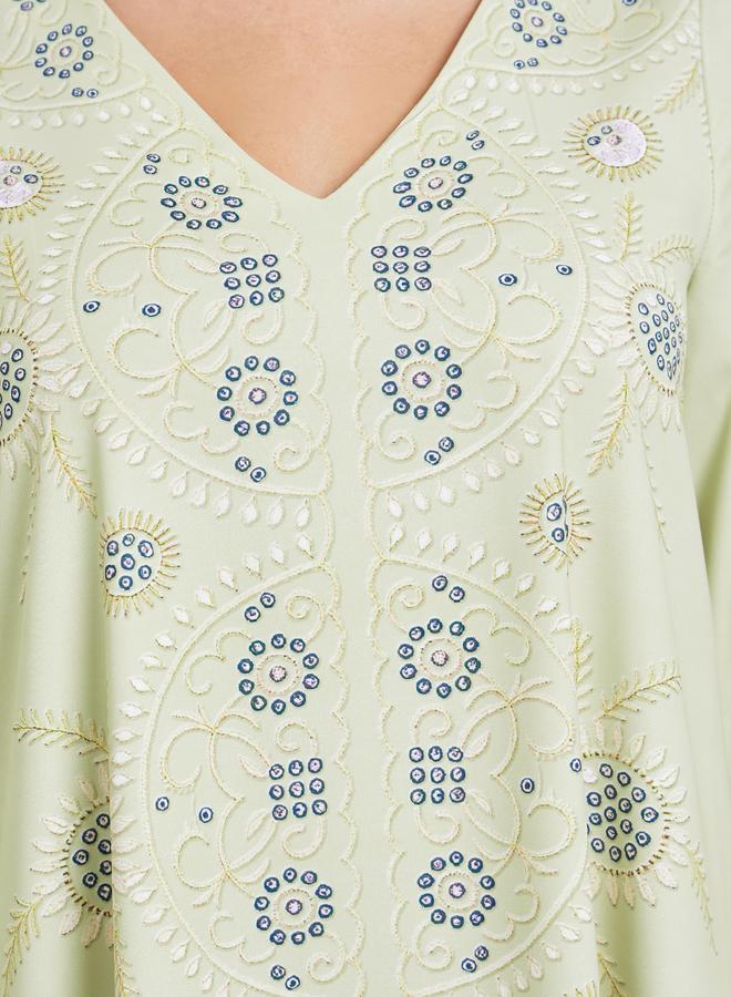 Amirah Women Green Embroidered Jalabiya - Image 3